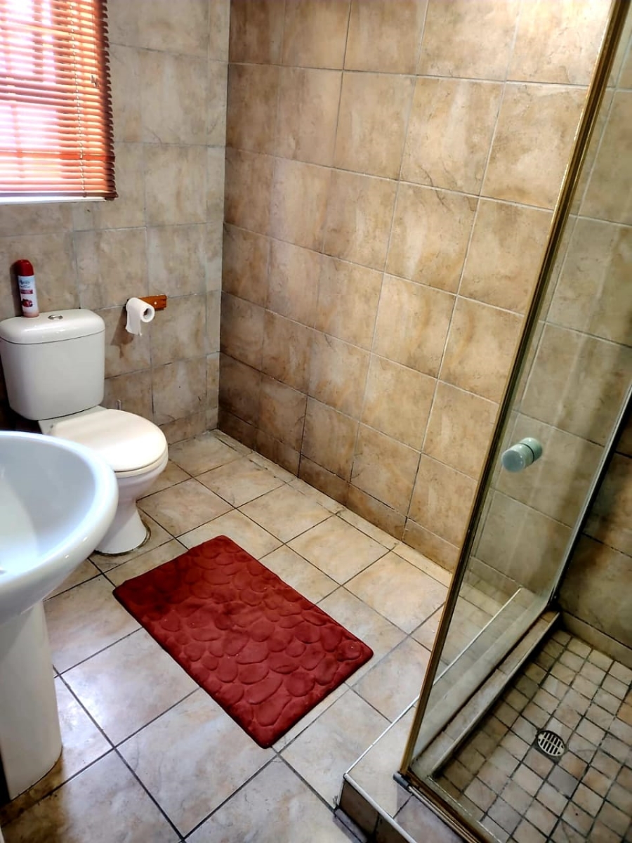 10 Bedroom Property for Sale in Cambridge Eastern Cape
